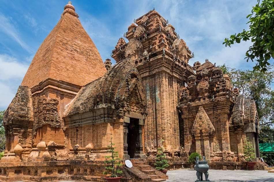 Hot Spring & Mud Bath Spa Relax