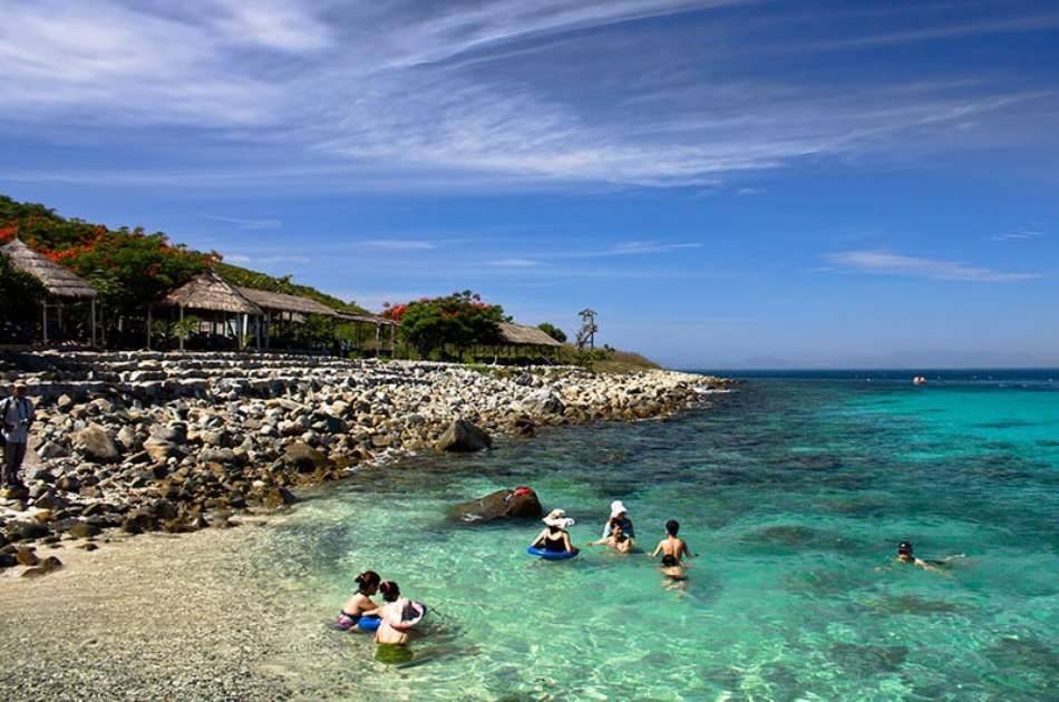 Island & Snorkeling Private Tour by Wooden Boat