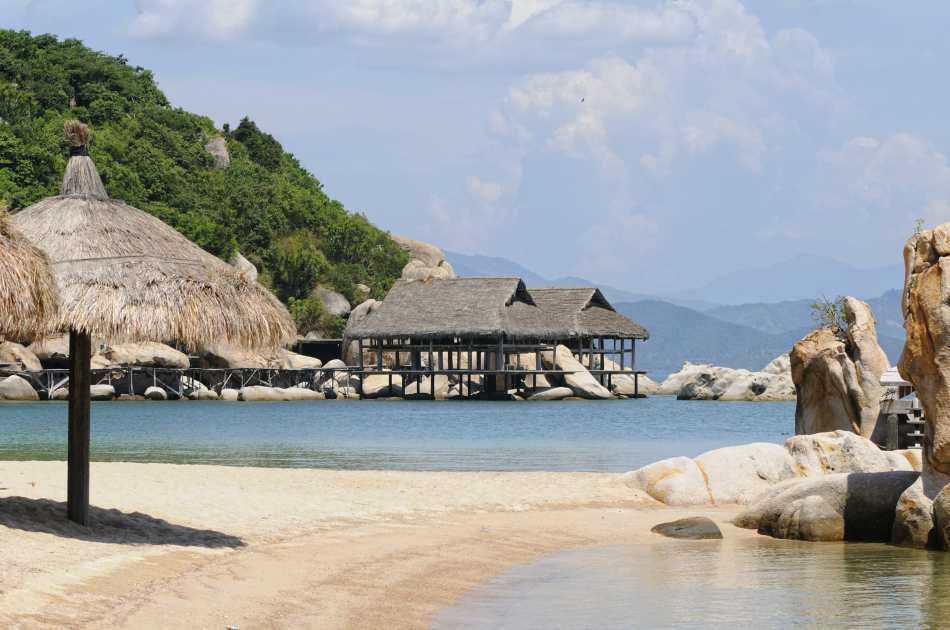 Nha Trang 4 Island Day Tour With Wooden Boat