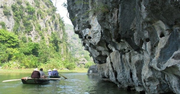 One Day Private Tour to Hoa Lu & Tam Coc from Hanoi