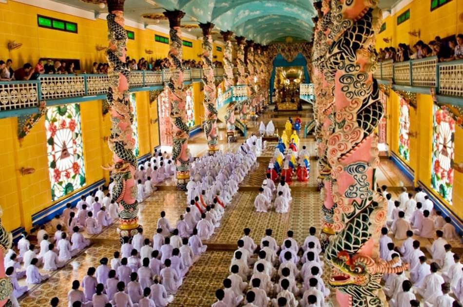 Private Pilgrimage Trip to Tay Ninh & Cu Chi Tunnel