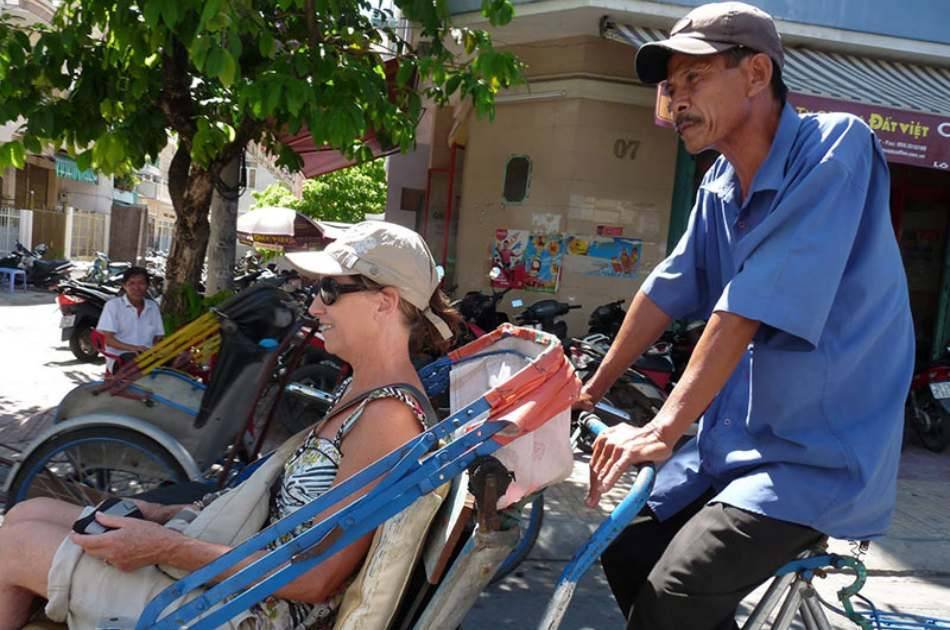 Taste of Vietnam by Cyclo Half Day Tour
