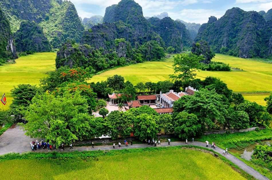Trip to Ancient Capital (Hoa Lu - Tam Coc) - Ninh Binh - Joining Tour