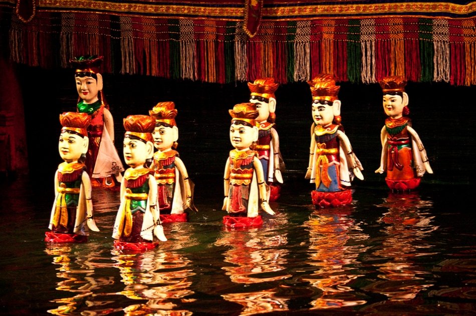 Water Puppet Show & Saigon River Dinner Cruise in Ho Chi Minh City
