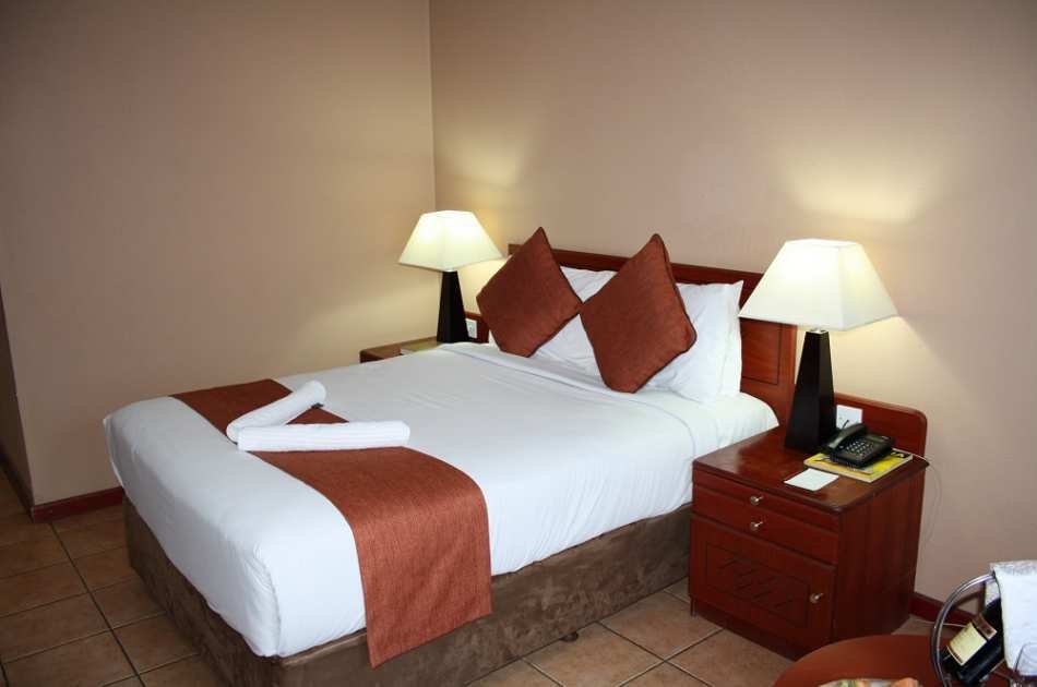 11 Days Extraordinary Zambia Safari & Tour Experience
