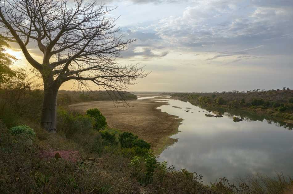 Livingstone & Lower Zambezi 6 Day Zambia Safari