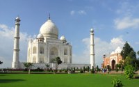 Taj Mahal Sunrise Private Tour from Delhi