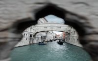 Enjoy a 30 Minute Gondola Experience in Venice